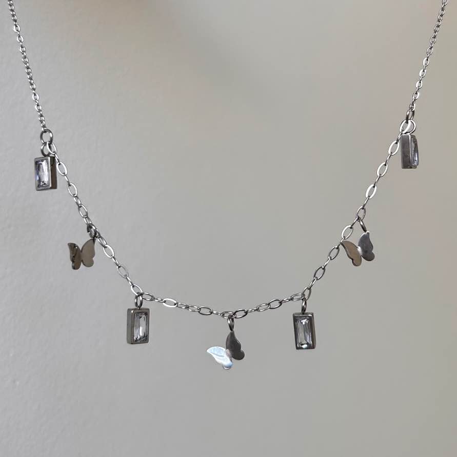 Mae Necklace