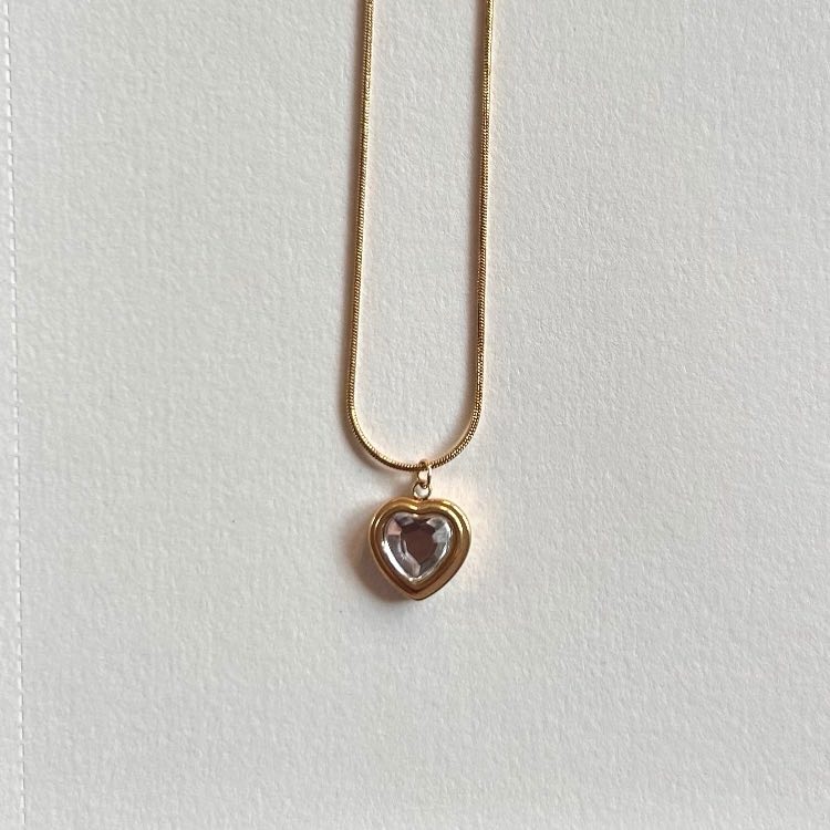Heart Glow Necklace