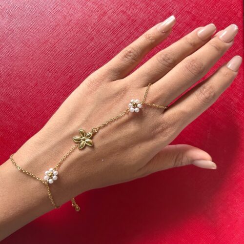 Lila Hand Chain Bracelet